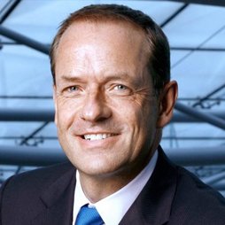 Sir Andrew Witty, CEO, GSK Founding Chair of bdi